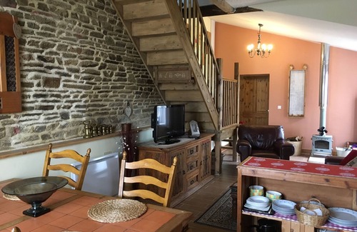 Savigny-le-Vieux House | Le Bois Gautier