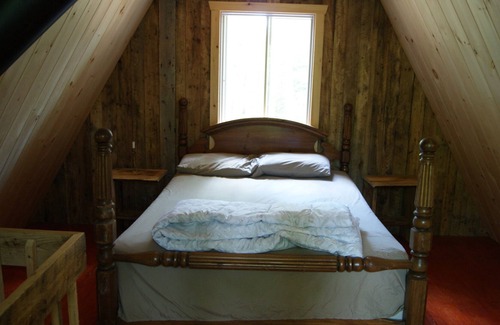 Sainte-Beatrix Cabin | Le Boréal ~ Chalet refuge without electricity or running water