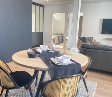Perigueux Apartment | Le Boudoir du Palais Climatisé & Luxueux