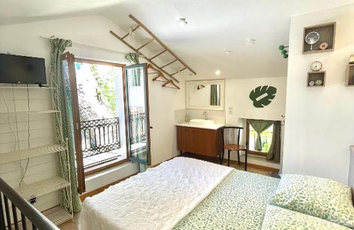 Sollies Pont Bed & Breakfast | LE BOURGUET