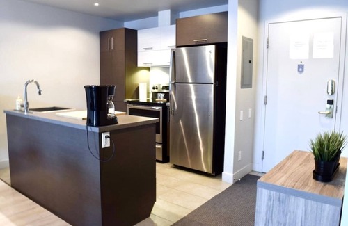 Beaupre Apartment | Le Céleste 117–Vue sur le Mont-Ste-Anne et piscine