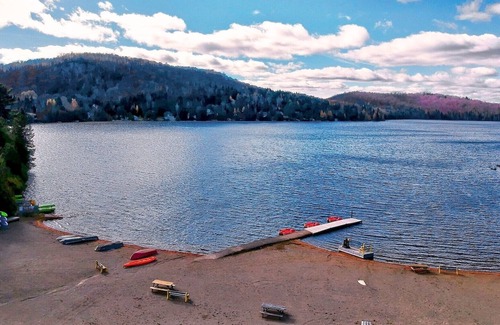 Sainte-Lucie-des-Laurentides Ski Chalet | Le P tit Bonheur - chalet rustique