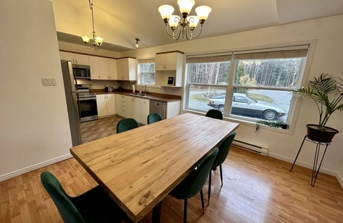 Lac-Swell Ski Chalet | Le 1717-Lakeside cottage-Heart of the Laurentians