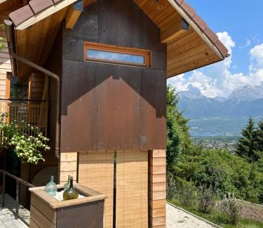 Saint-Jorioz Ski Chalet | Le Cabanon