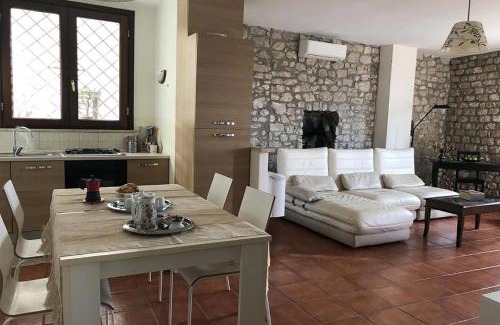Sermoneta Apartment | Le Camere Pinte