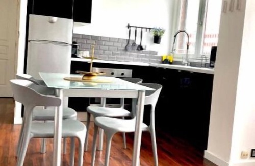 Annecy Apartment | LE CARDINAL, apartment with private parking, train station, town center,
