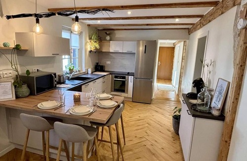 Mittelhausbergen Apartment | Le Catalpa - At the heart of an Alsatian farm