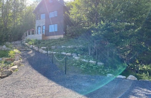 Lac Beauport Ski Chalet | LE CELESTE AU BORD DE L'EAU