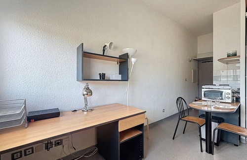 Hopitaux-Facultes Apartment | Le Central FAC, Studio close to Universities