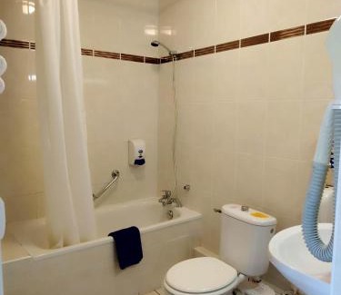 Tournon-sur-Rhone Bed & Breakfast | Le Château