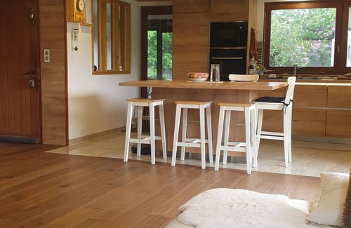 Loperhet House | Le chalet breton, Enjoy your vacations in a warm and green setting