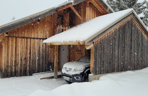 Saint-Etienne-en-Devoluy Ski Chalet | Le Chalet by Sophie Chalet of 55m2 Superdevoluy with exterior and parking