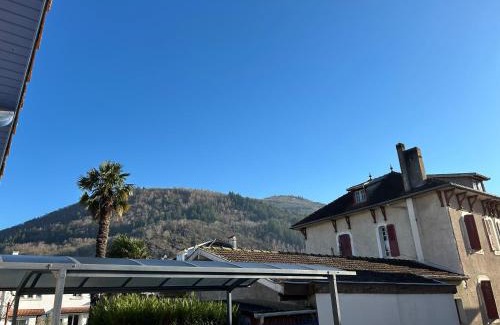 Lourdes House | Le Chalet - maison avec jardin et parking