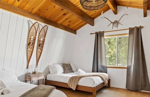 Arrowbear Lake Cabin | Le Chalet of Arrowbear Lake