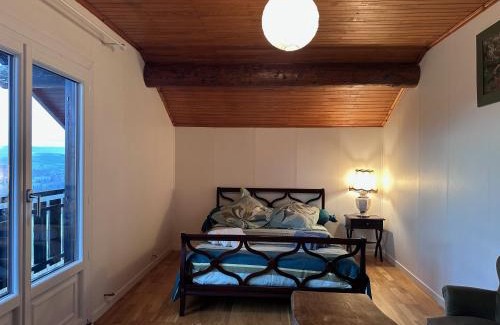 Saint-Offenge-Dessous Bed & Breakfast | Le chalet st hubert