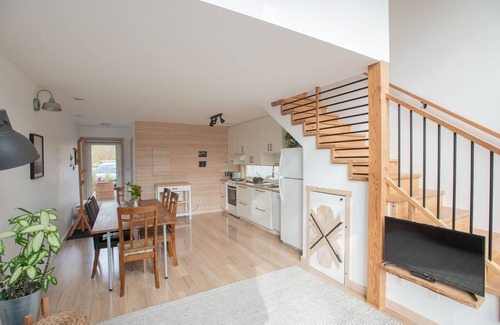 Ucluelet House | LE CHALET WATERFRONT RETREAT - Great view & location!