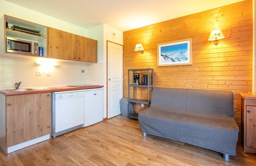 Chamrousse Apartment | Le Chamroussien - Appt 6p, au pied des pistes