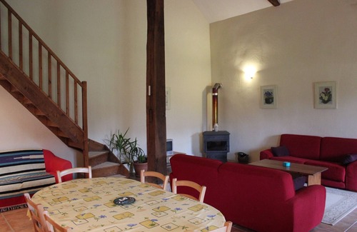 Lacapelle-Biron House | Le Chataignier, Gîtes de Peyrounou. Holidays, fait à la main