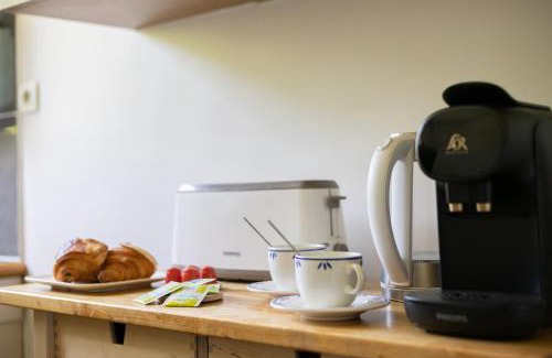 Chatenay-Malabry Apartment | Le Chateaubriand - Calme, balcon et parking