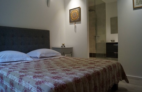 Marguerittes Bed & Breakfast | Le Cherche Midi 15km from the Pont du Gard and 7km from Les Arenes de Nimes