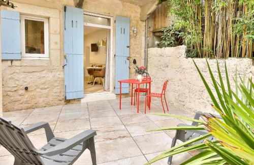 Perigueux Apartment | Le Chic & Biscornu - Terrasse - Clim - Centre Ville