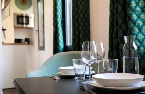 Perigueux Apartment | Le Chic & Elegant: Between the Historic Center and the Palais de Justice
