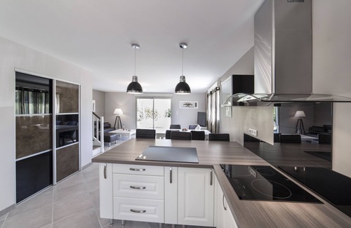 Grillon Villa | LE CIGALOU WITH ITS POOL AND GARDEN