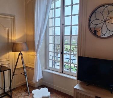 Saintes Apartment | Le Clémenceau face à la Charente 2 chambres