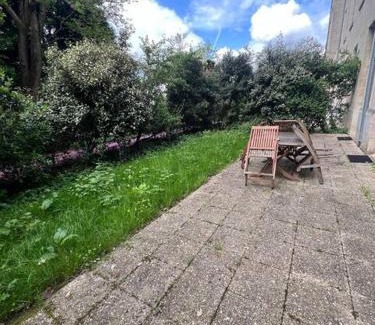 Poitiers Apartment | Le Clos - Centre ville - Jardin - Parking privé