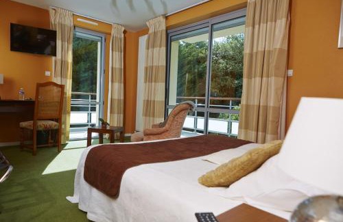 Cesson-Sevigne Hotel | Le Clos Champel Hôtel Restaurant Logis