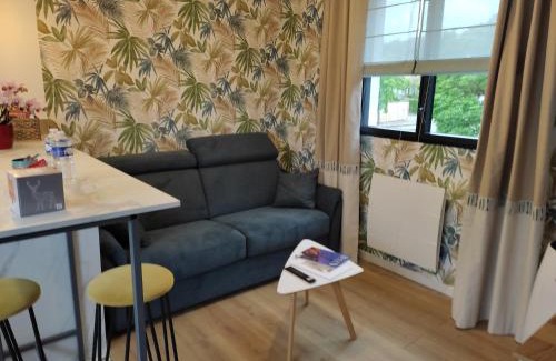 Saint-Aubin-Les-Elbeuf Apartment | Le Clos des Feugrais - Calme & Confort