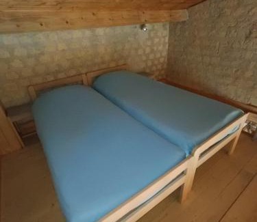 Belmontet House | Le Clos des Romarins Gîte CAMELIA