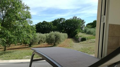 Saint-Privat-de-Champclos Apartment | Le Clos des Taulelles gîte Le Figuier