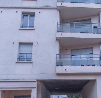 Decines-Charpieu Apartment | Le Clos Jaurès/Lyon-Eurexpo/Parc OL
