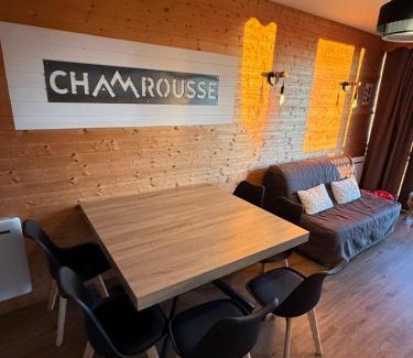 Chamrousse Apartment | Le Cocon 4 Saisons - Les Villages du Bachat à Chamrousse 1700 - Droseras A14 - Classé 3 étoiles