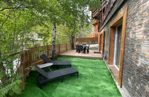 Allos Apartment | Le Cocon Appartement 4à 6 couchages 75 M2 avec terasse