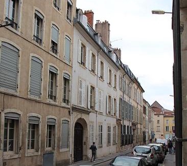 Saint Nicolas - Charles III - Ville vieille - Trois Maisons - Leopold Apartment | Le cocon des soeurs Macarons