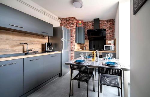 Clermont-Ferrand Apartment | Le Cocon des Volcans #Confort#Parking