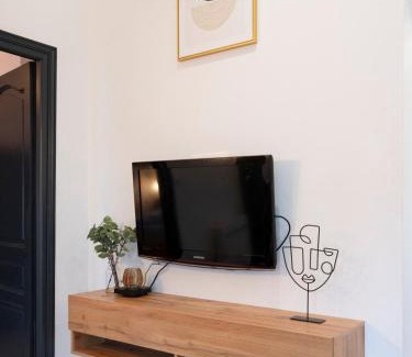 Nouvelle Ville Apartment | Le cocon Thérèse