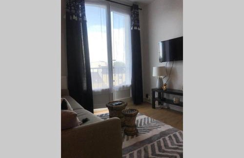 Pont Rousseau Apartment | Le Convivial Ethnique-Pont Rousseau studio T1bis