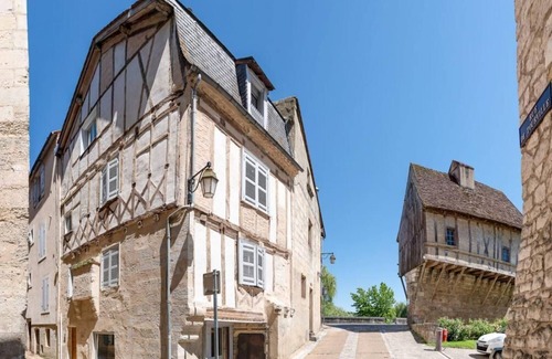 Perigueux Apartment | Le Cosy - Comfort and Serenity in the Historic Heart