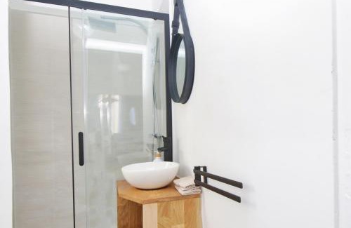 Avignon City Centre Apartment | Le cosy Magnanen - Proche gare et parking - Wifi