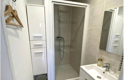 La Demi - Lune Apartment | Le Cosy Porte de Lyon