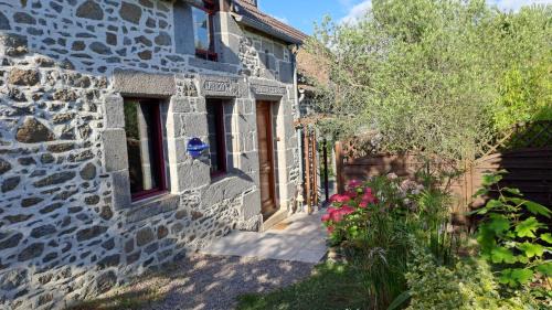 Bonnemain Bed & Breakfast | Le cottage de Lily