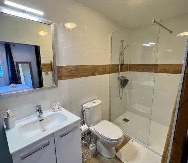 Bourgoin-Jallieu Apartment | Le Dauphin, Proche gare, Wifi, Netflix