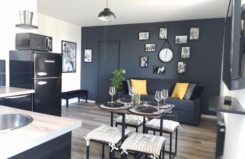 Lourdes Apartment | LE DEAUVILLE *T2 (40m²) *WIFI*PARKING PRIVE*CALME