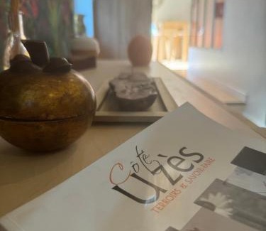 Vallabrix Apartment | Le diX - Classic Room - VallabriX proche UZES
