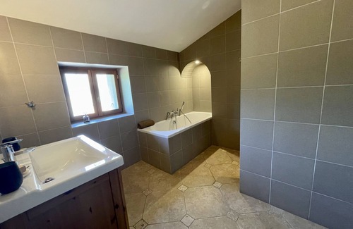 Servies-en-Val House | Le Domaine de La Tuilerie - Gîte de Charme en Bord de Rivière Avec Piscine