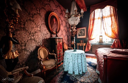 Jurbise House | Le Domaine Du Château Blanc à 10 minutes de Pairi Daiza