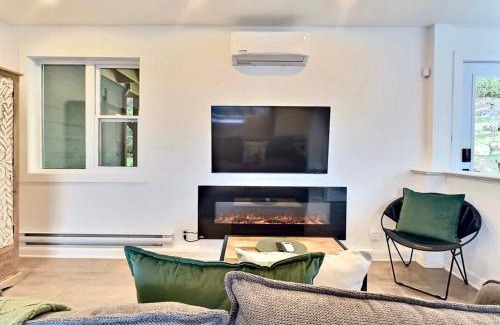 Saint-Faustin-Lac-Carre Apartment | Le domaine du Sous-bois - Près de tout !